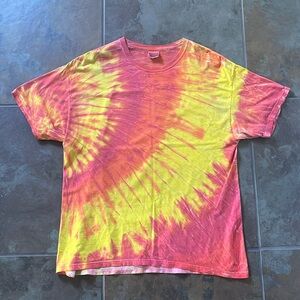 Late 90s distressed faded Hanes baggy tie die mens XL Tshirt, signs of wear